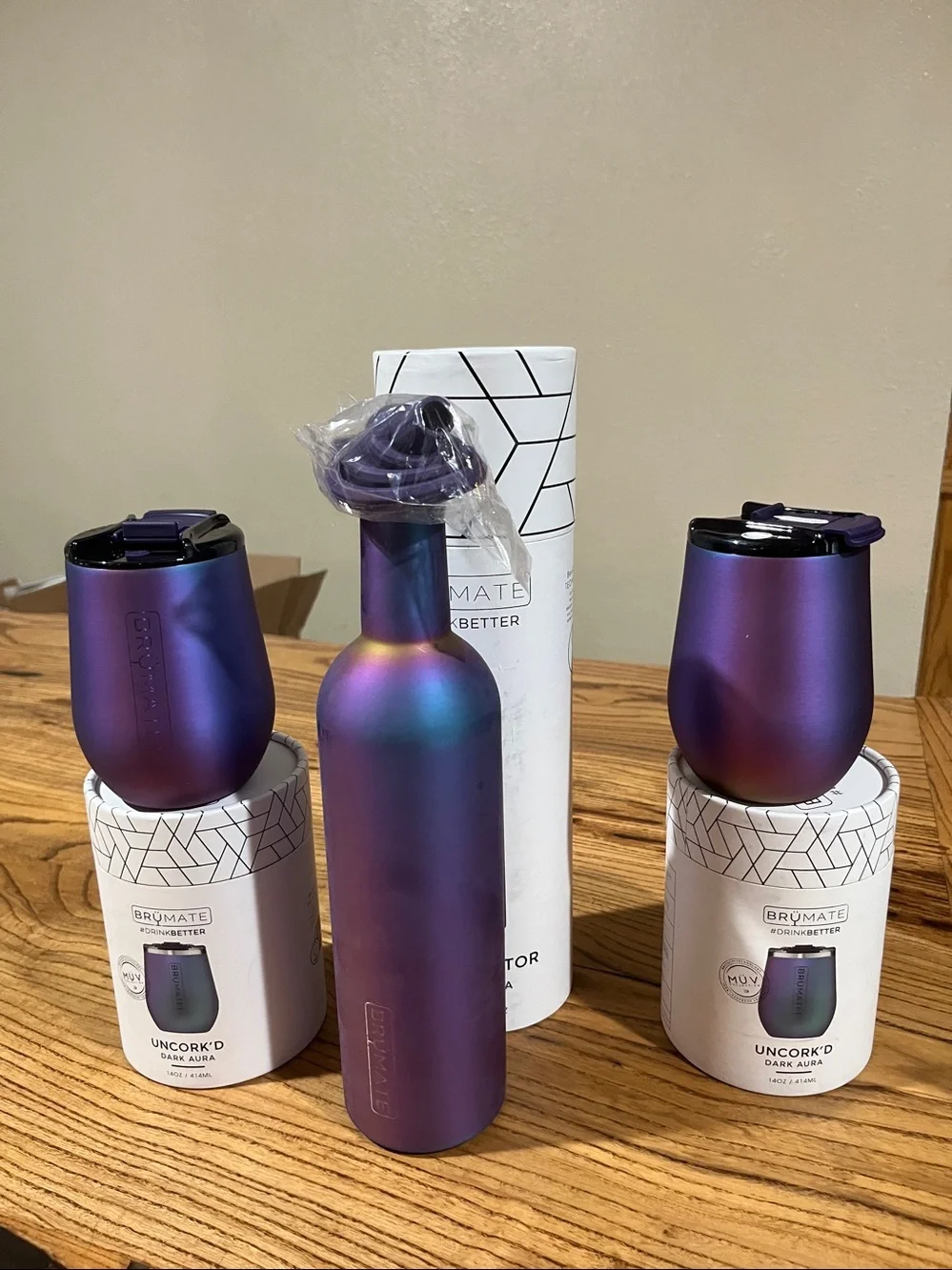 Brumate Uncork'd x2 Dark Aura, Winesulator also, Never used original boxes.